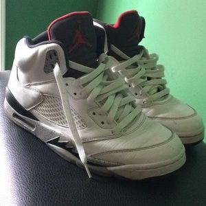 Jordan 5 Cement Size 10, 6/10 condition